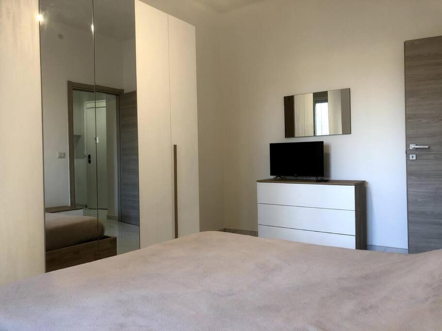 Ferienwohnung Casa Martina Pronta Per Te, Con Due Stanze Da Letto! Turin Exterior foto